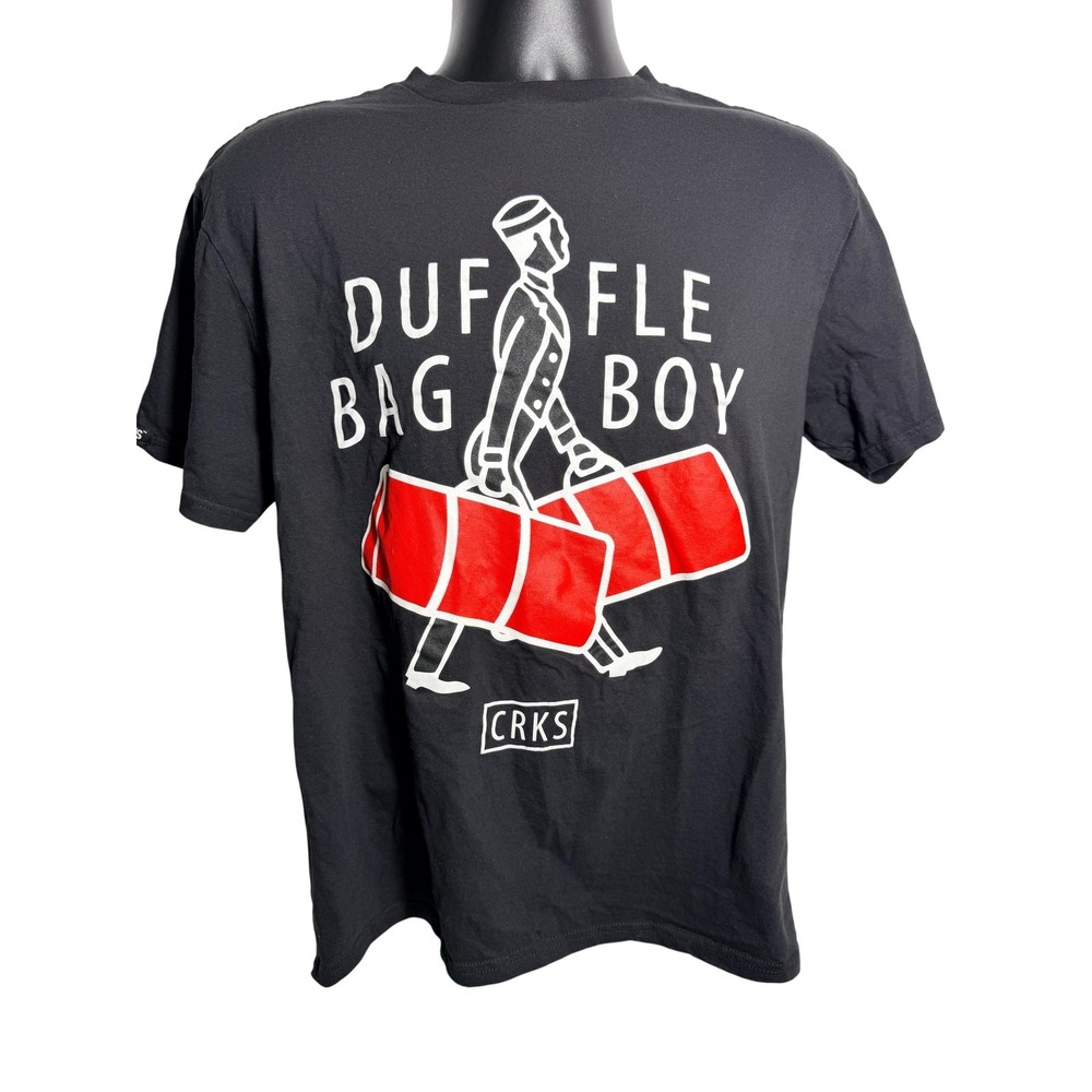 Crooks & Castles Shirt Mens Medium Black Duffle Bag Boy Graphic‎ Tee Streetwear